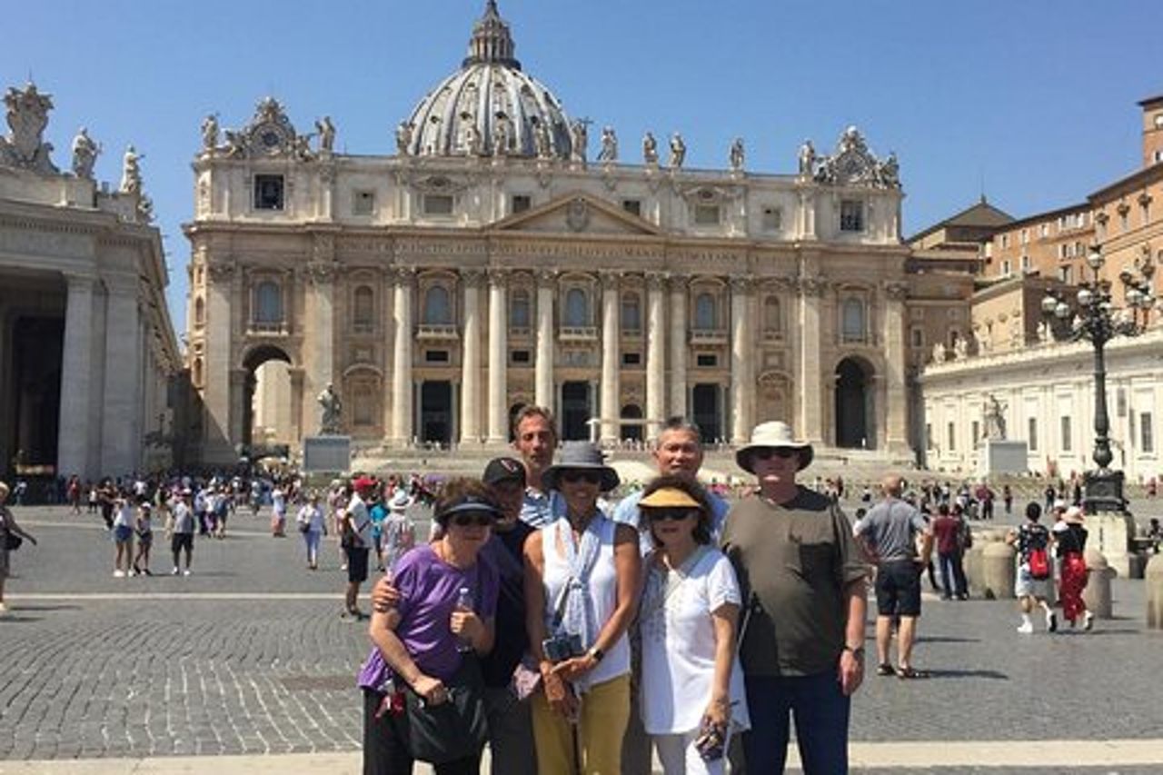 Escursione a terra al porto di Civitavecchia: Roma con Colosseo e Vaticano
