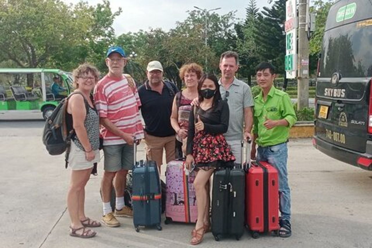 Limousine VIP: viaggio da Da Nang a Hue