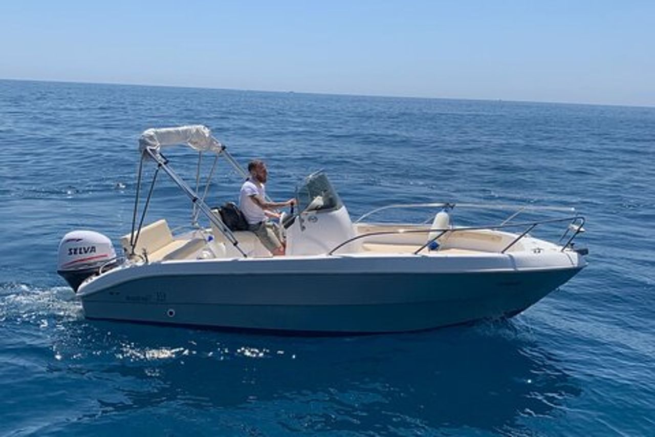 Costiera Amalfitana 7 - ore Noleggio Barche Privato a Maiori, Minori & Amalfi