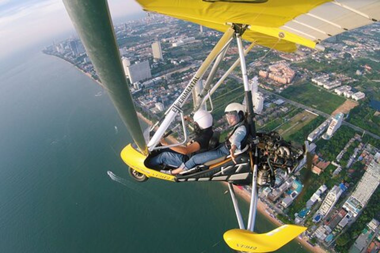 Esperienza di volo Pattaya Microlight con servizio di ritiro