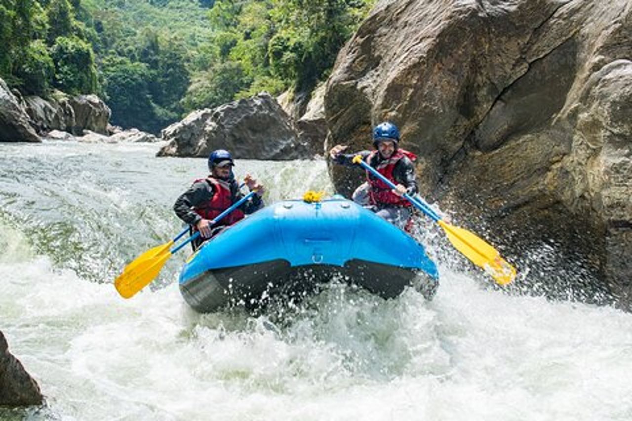 Spedizione di rafting di 2 giorni a Rio Samana