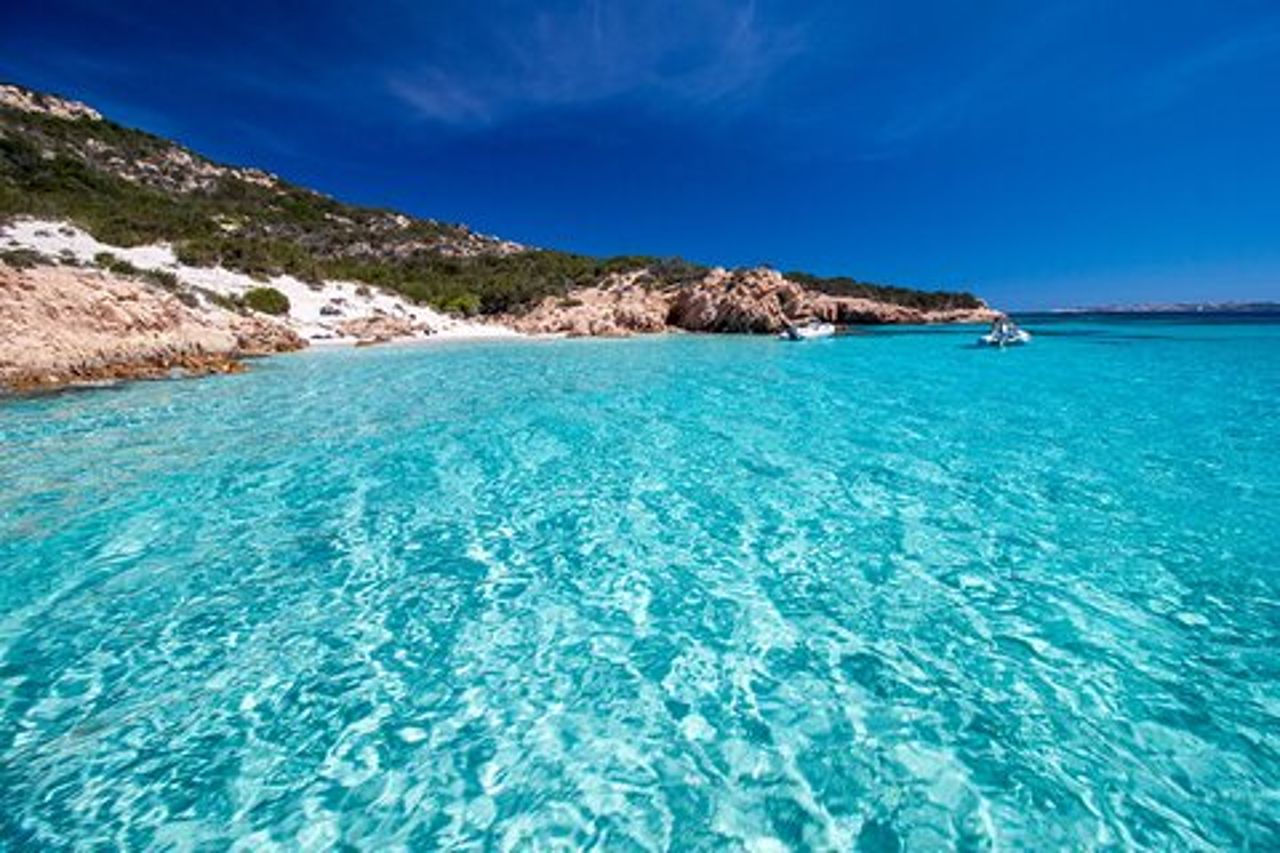 Tour in Barca Comfort Arcipelago di La Maddalena