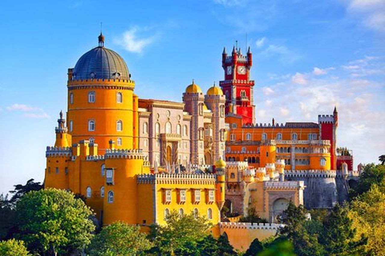 Vivi una giornata magica a Sintra, Palazzo Pena, Regaleira, Cabo Roca