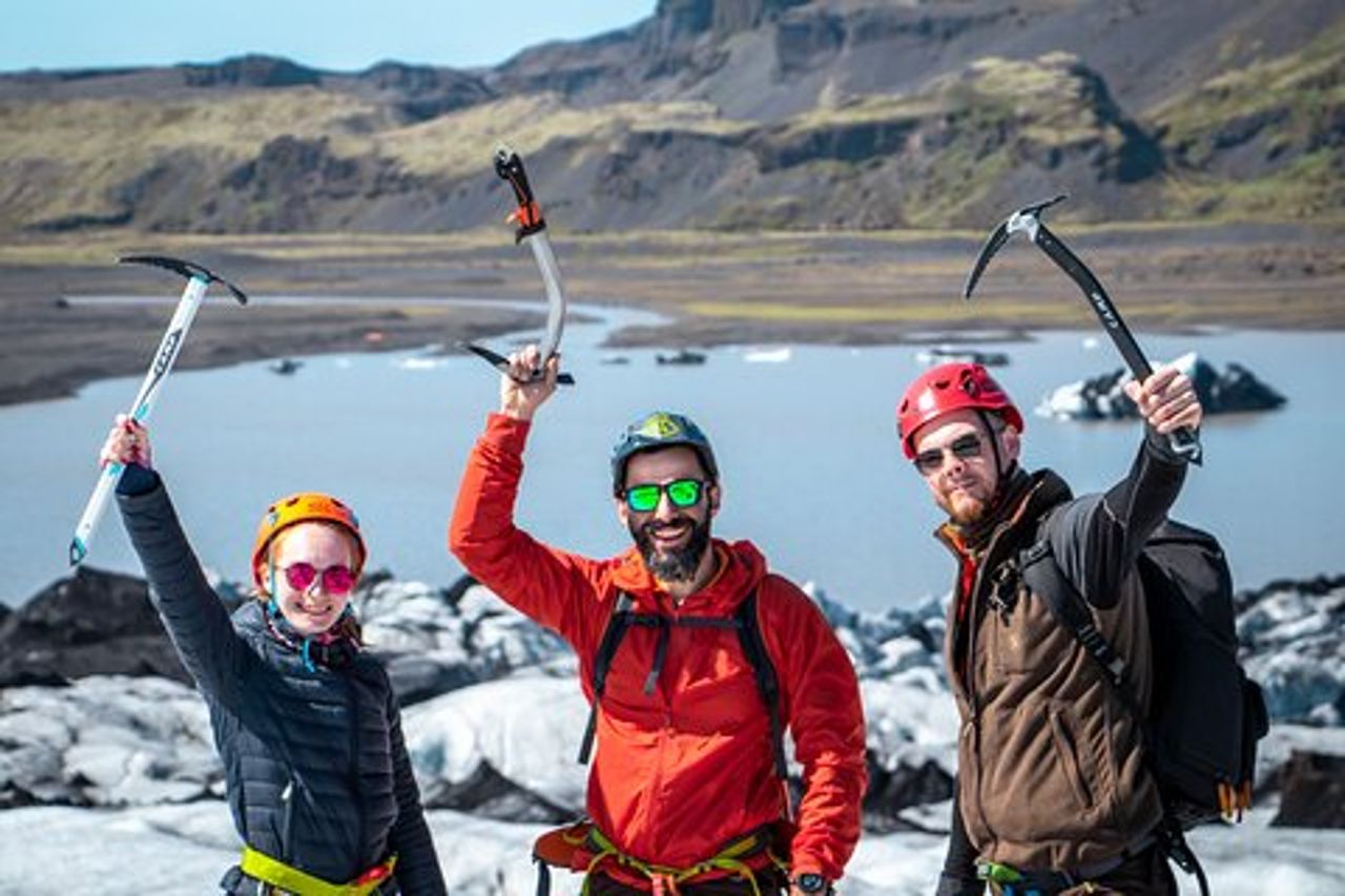 Escursione sul ghiacciaio a Solheimajokull in piccoli gruppi (6 pers max)