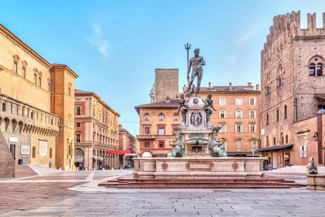 Best of Bologna in one day: Food, architecture, art and history