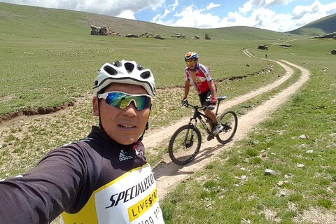 Tour ciclistico di 11 giorni del Parco nazionale della valle dell'Orkhon, patrimonio mondiale