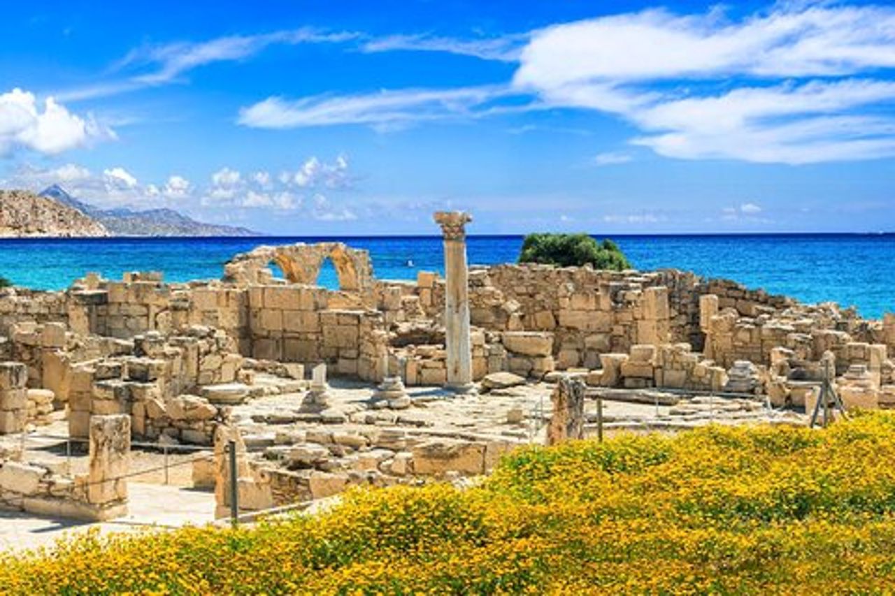 Tour dell'antica Kourion con la città di Paphos da Ayia Napa e Protaras