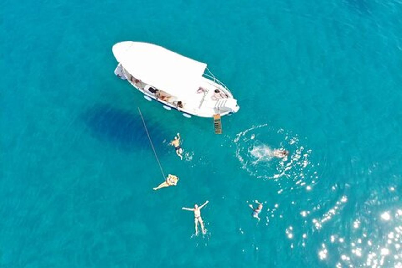Escursione privata lungo la costa di Cefalù per gruppo max 10 pax