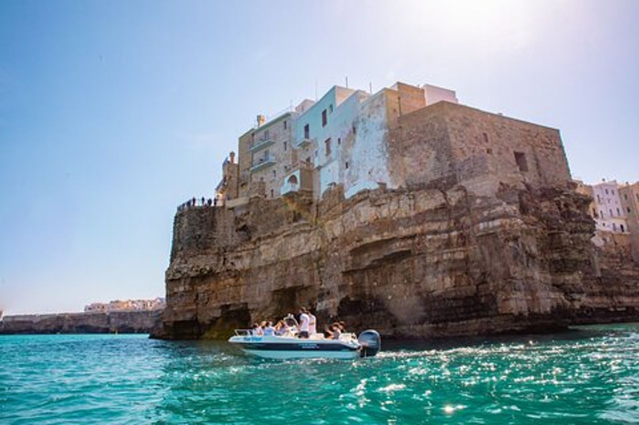 Polignano a Mare: Tour in Barca delle grotte - Piccolo Gruppo
