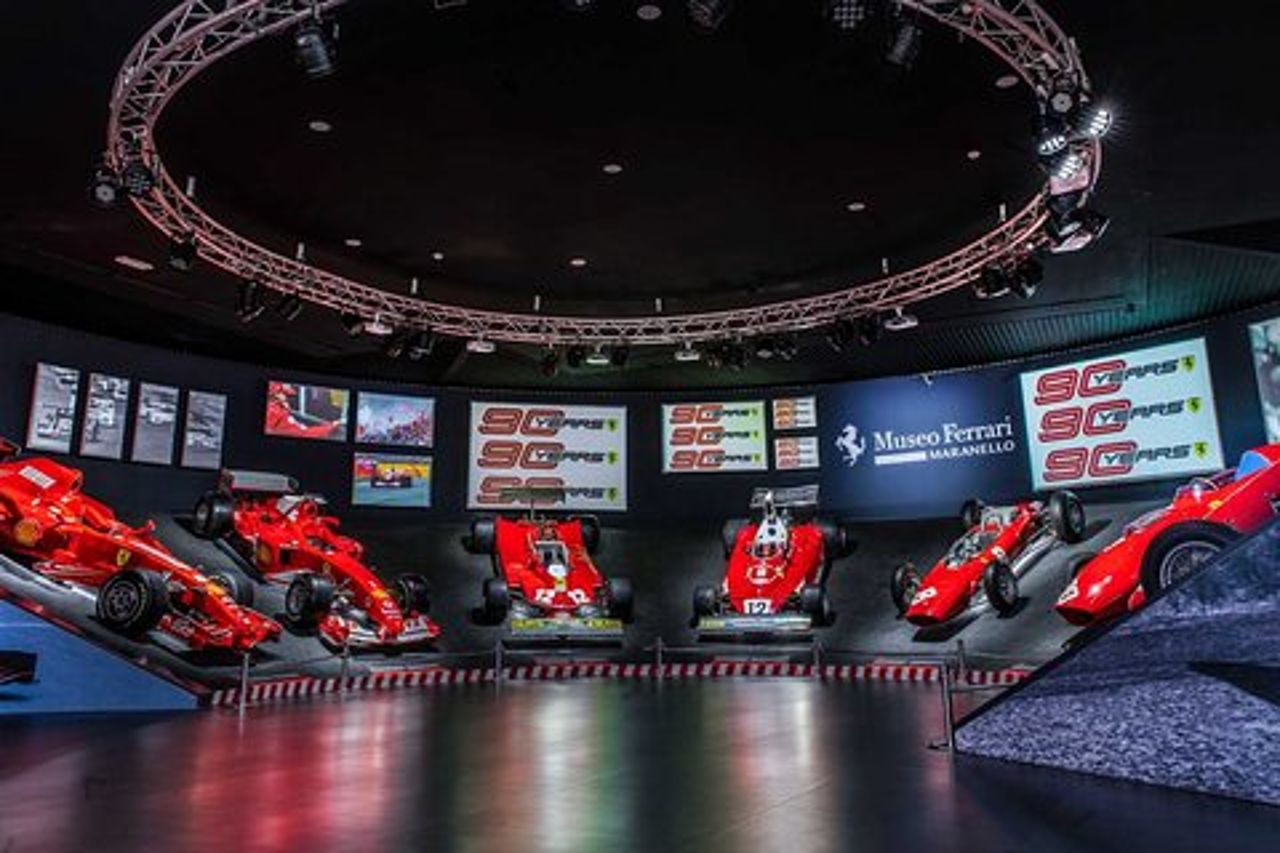 Biglietto Combo per i Musei Ferrari di Maranello e Modena