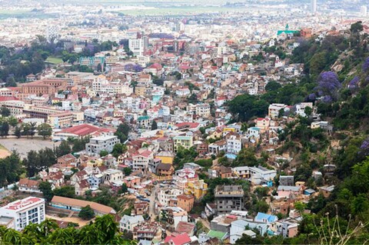 Antananarivo: tour a piedi personalizzato con guida (tour privato)