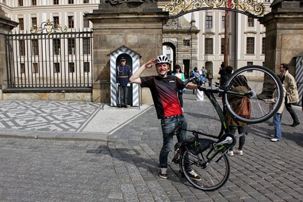 Tour della città in bicicletta di Praga con piccolo gruppo o opzione privata
