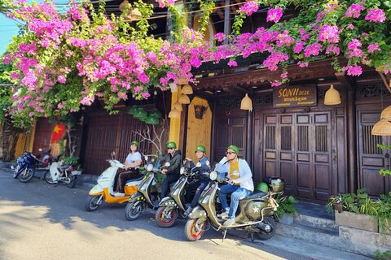 Tour in Vespa di Hoi An: punti salienti di Hoi An e gemme nascoste