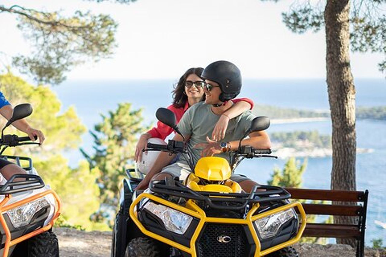 ATV panoramico autoguidato / tour in quad a Hvar