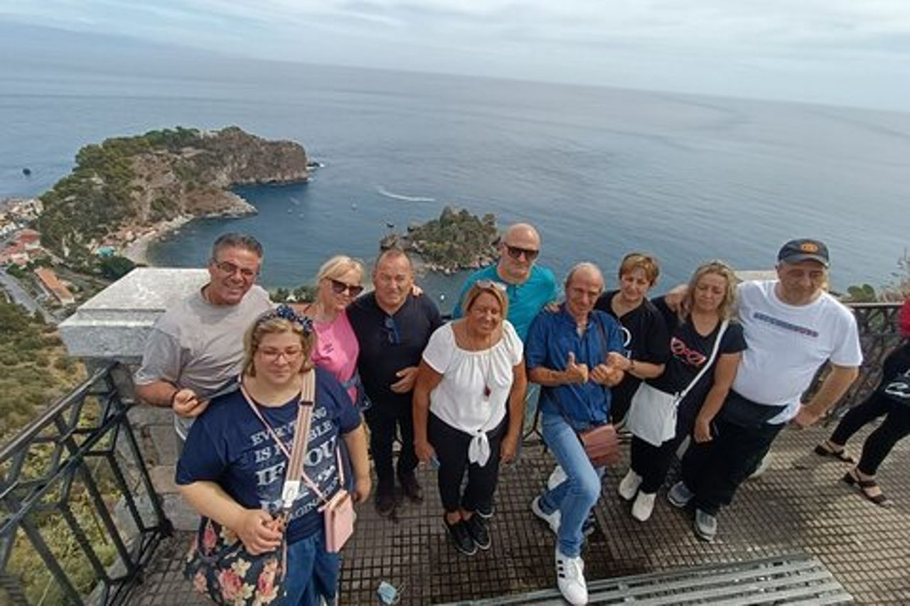 Messina Tour Taormina - Castelmola con cannoli e granite sicilia