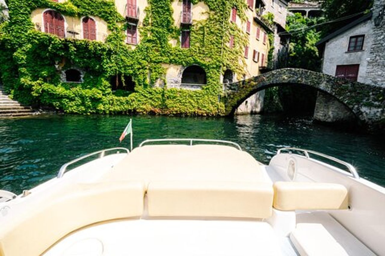2 Ore in Crociera Privata sul Lago di Como Motoscafo Cranchi