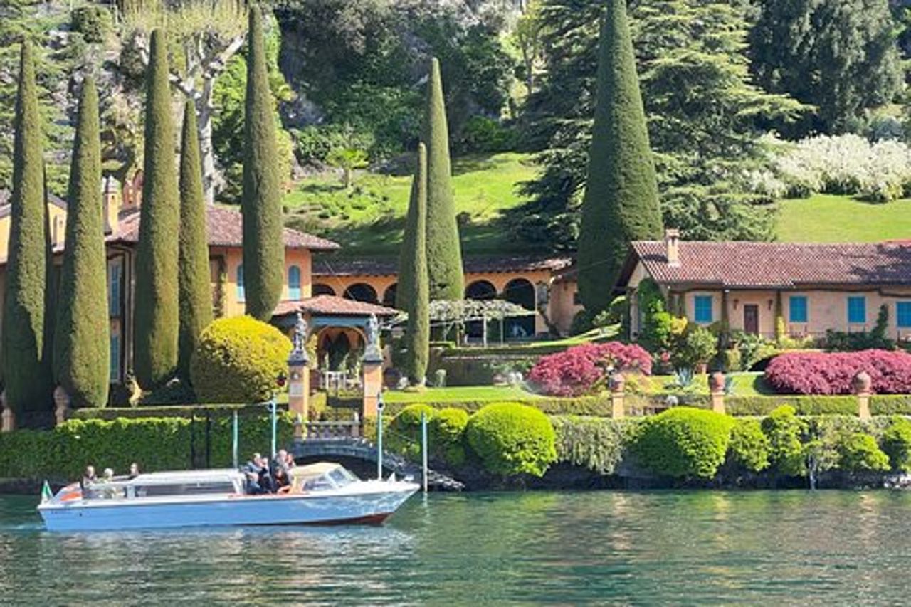 Tour privato di lusso in barca sul Lago di Como Bellagio e Villa Highlights