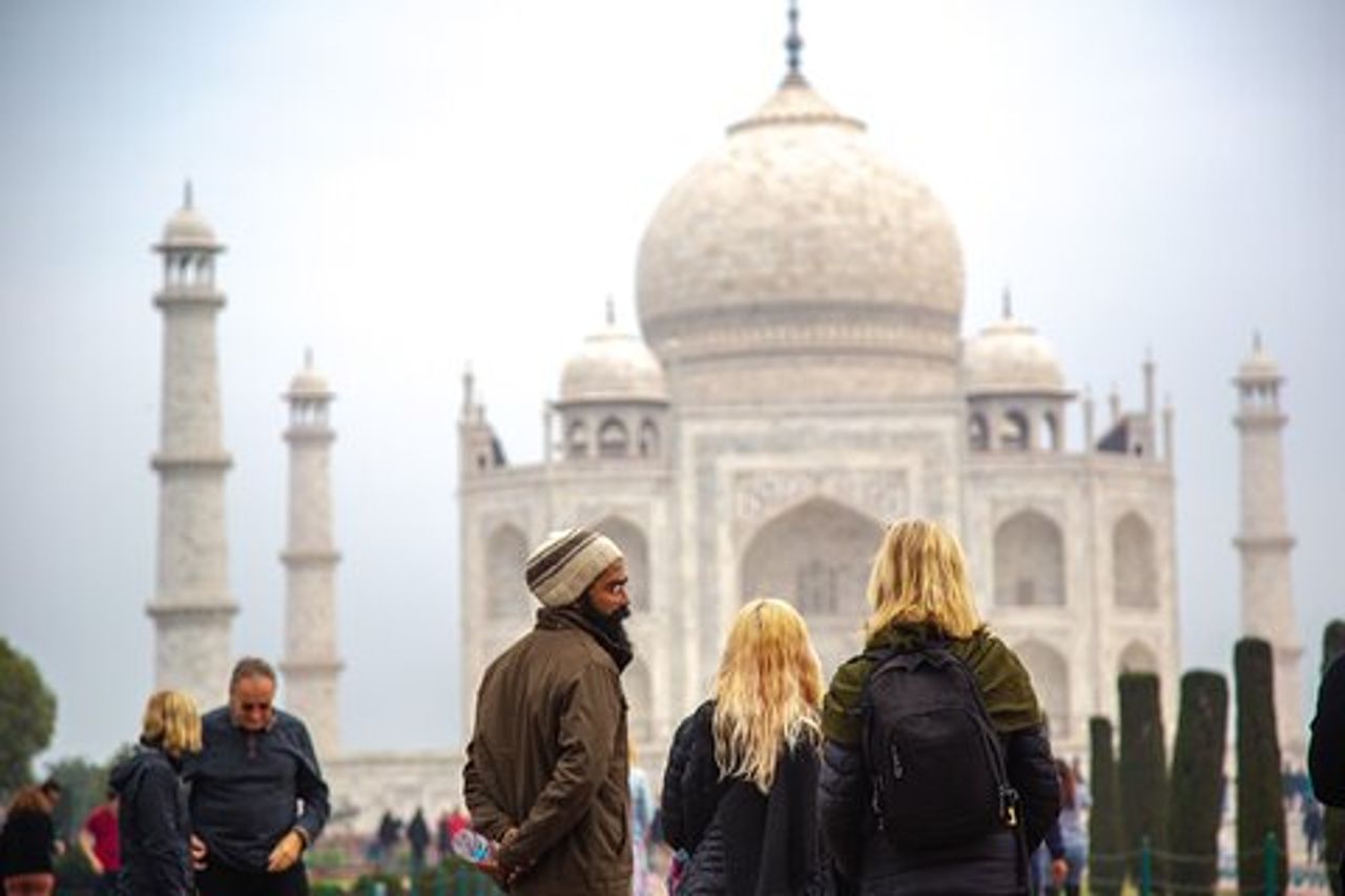 Tour guidato privato di 3 ore di bellezza inimmaginabile del Taj
