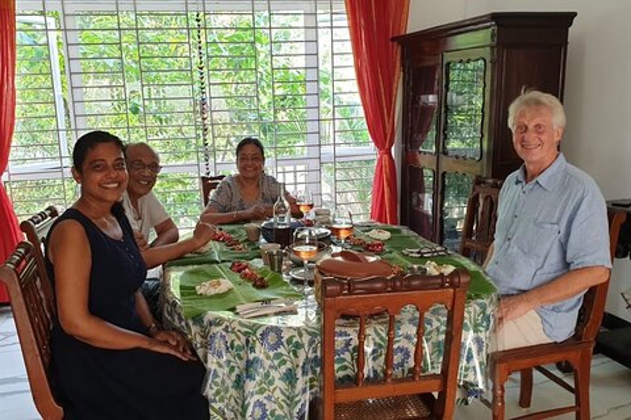 Corso di cucina franco-creola a Pondicherry con una famiglia locale