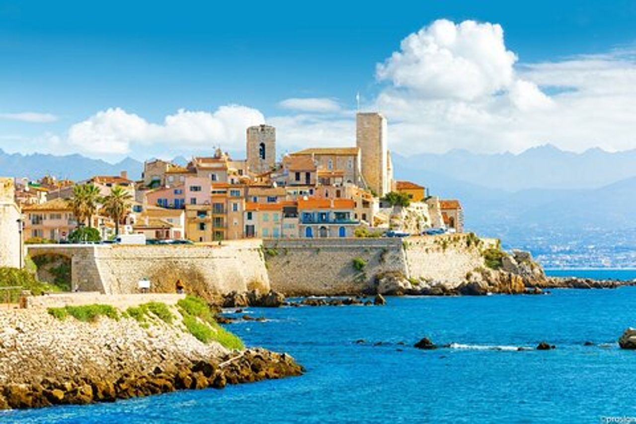 Tour condiviso alla scoperta delle perle della Costa Azzurra Full Day