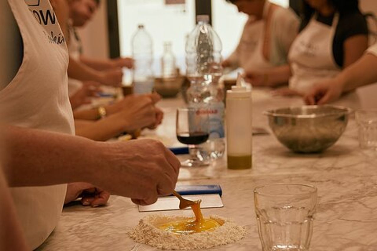 Premium Pasta e Gelato Cooking Class a Firenze