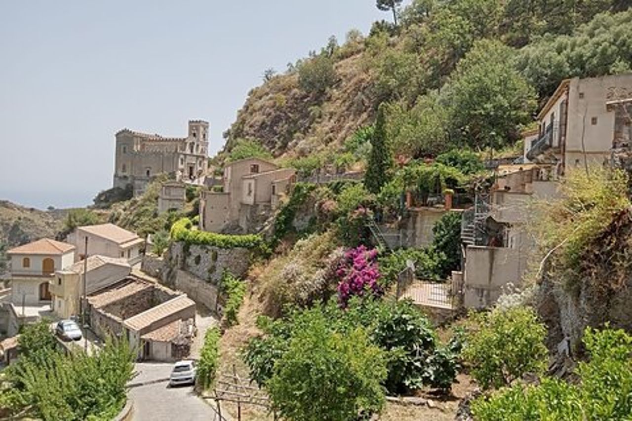 Da Taormina Tour Privato del Padrino Forza D'Agrò e Savoca