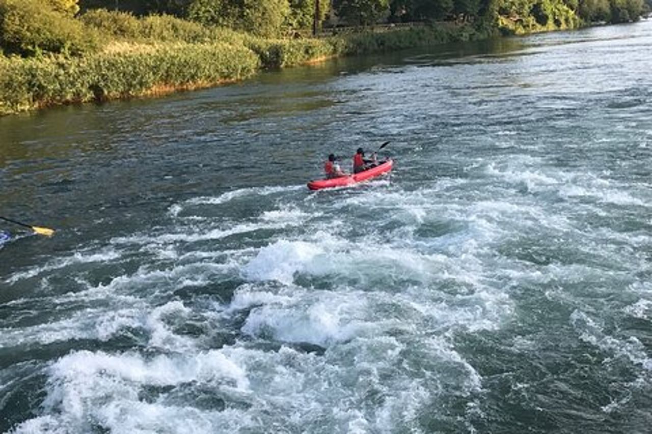 Day Trip: Giro in Kayak sul Lago di Piediluco con pranzo + Cascata delle Marmore