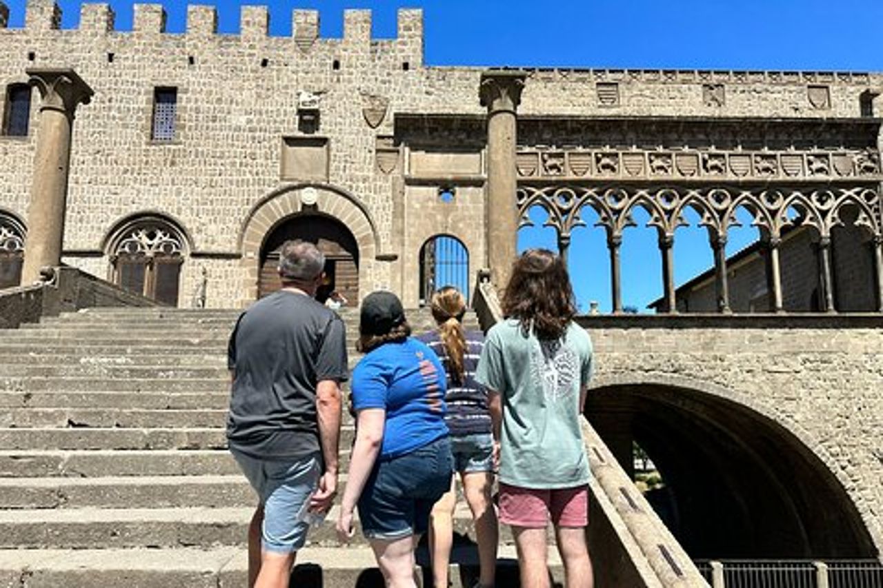 Tour della Tuscia di Viterbo, Bagnaia e Vitorchiano con Opzione Terme