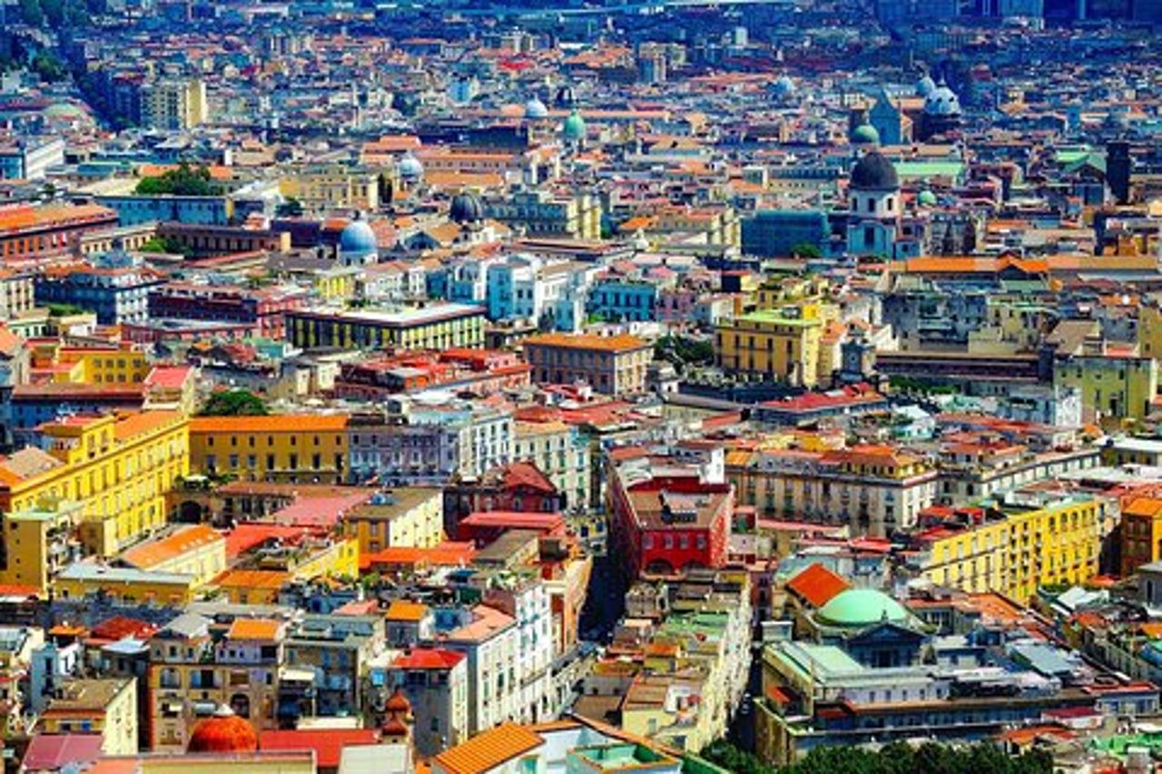 Trasferimento privato e diretto da Foggia a Napoli, autista locale