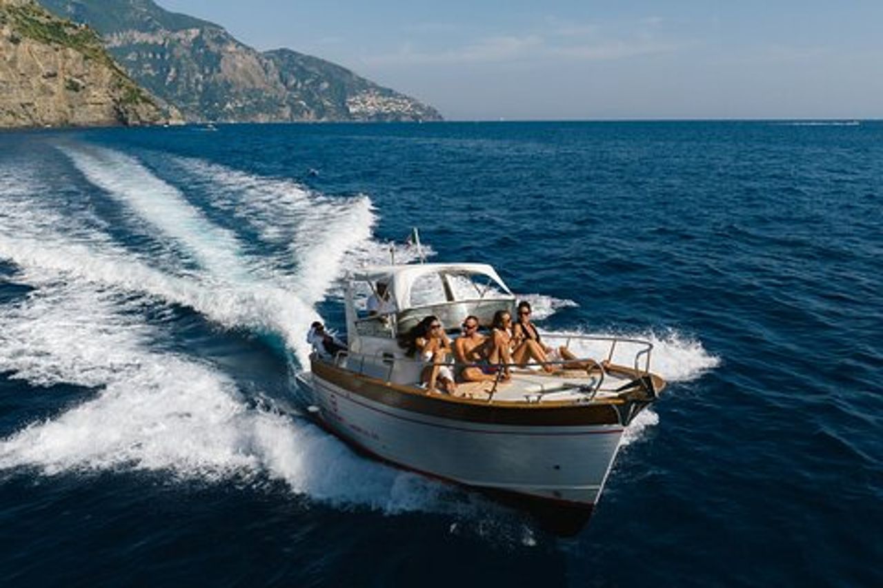 Fuga privata a Capri: tour in barca di un'intera giornata da Sorrento