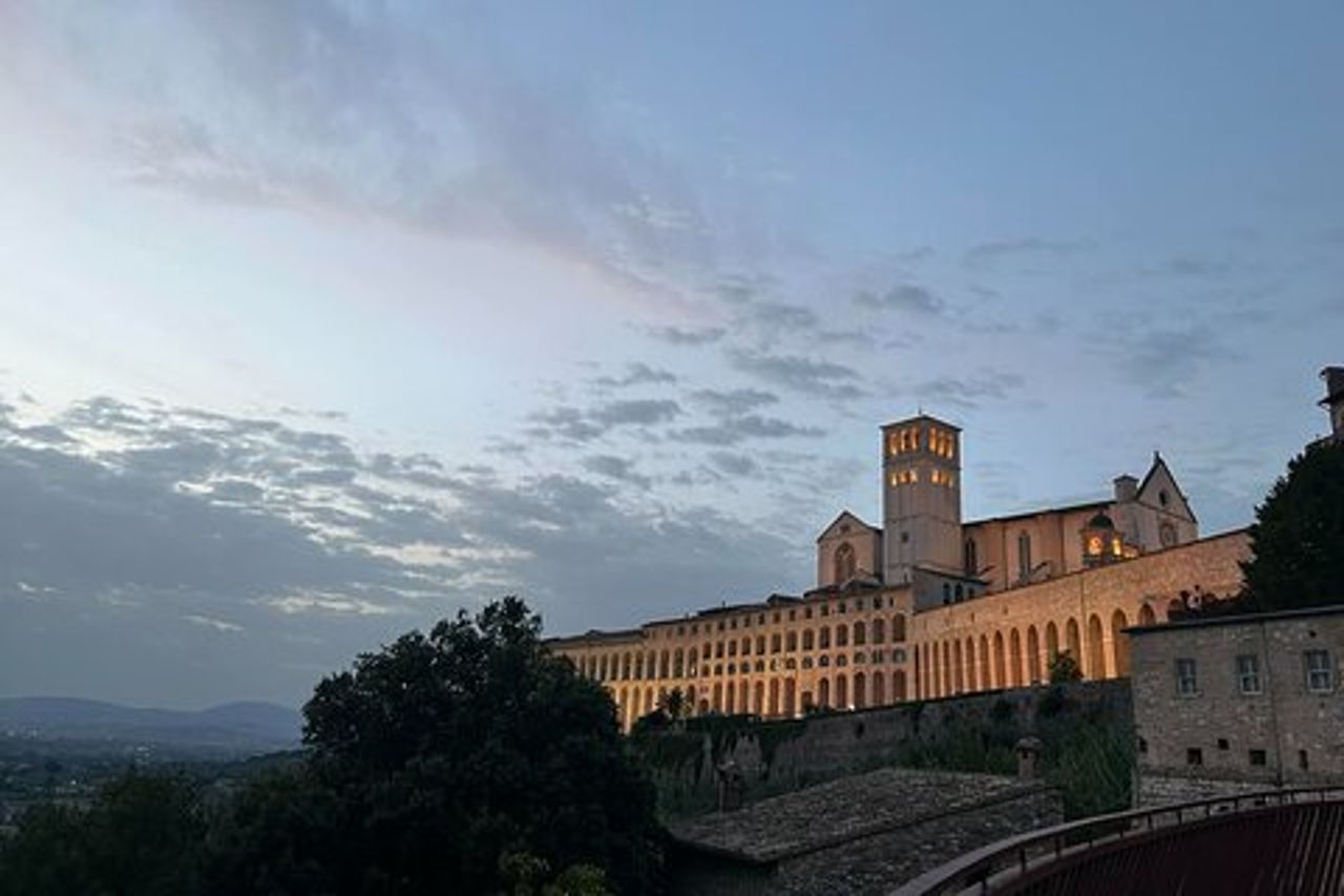 Tour Privato in E bike in Fascia Olivata Assisi Spello Foligno