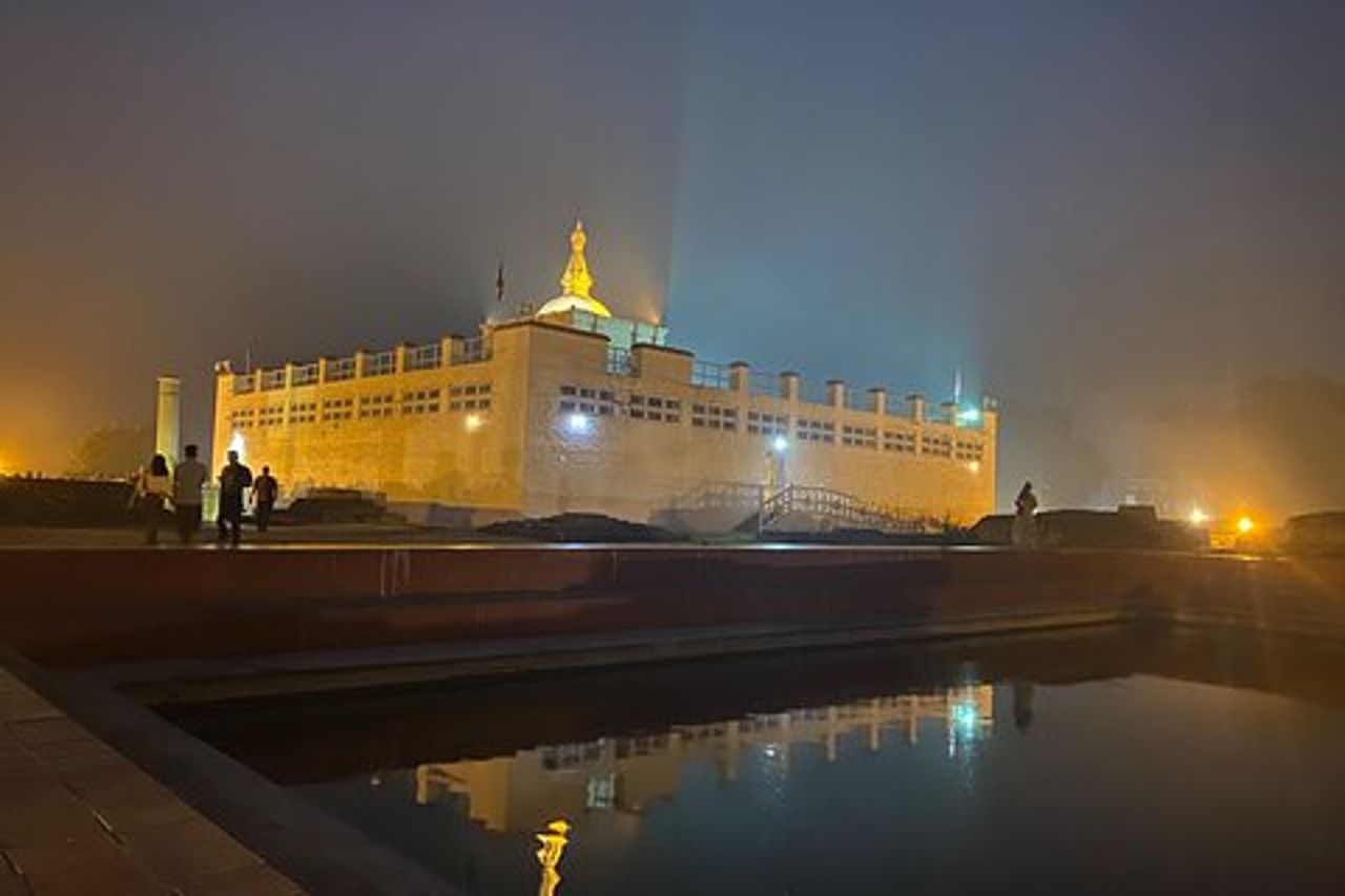 Tour Lumbini di un'intera giornata