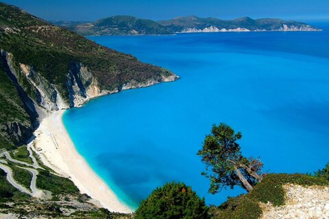 Cefalonia : Myrtos, Monastero e degustazione di vini di Robola