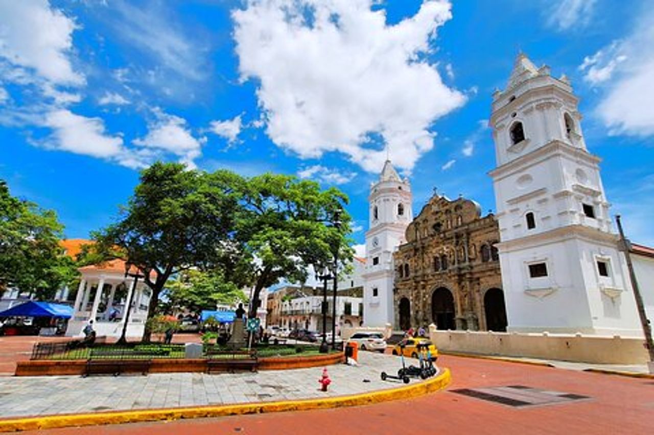 Tour privato di mezza giornata della città e Canale di Panama
