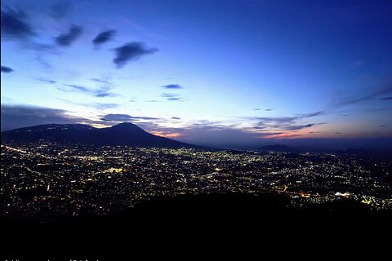 Tour privato in 4x4 con vista su San Salvador dall'ex funivia