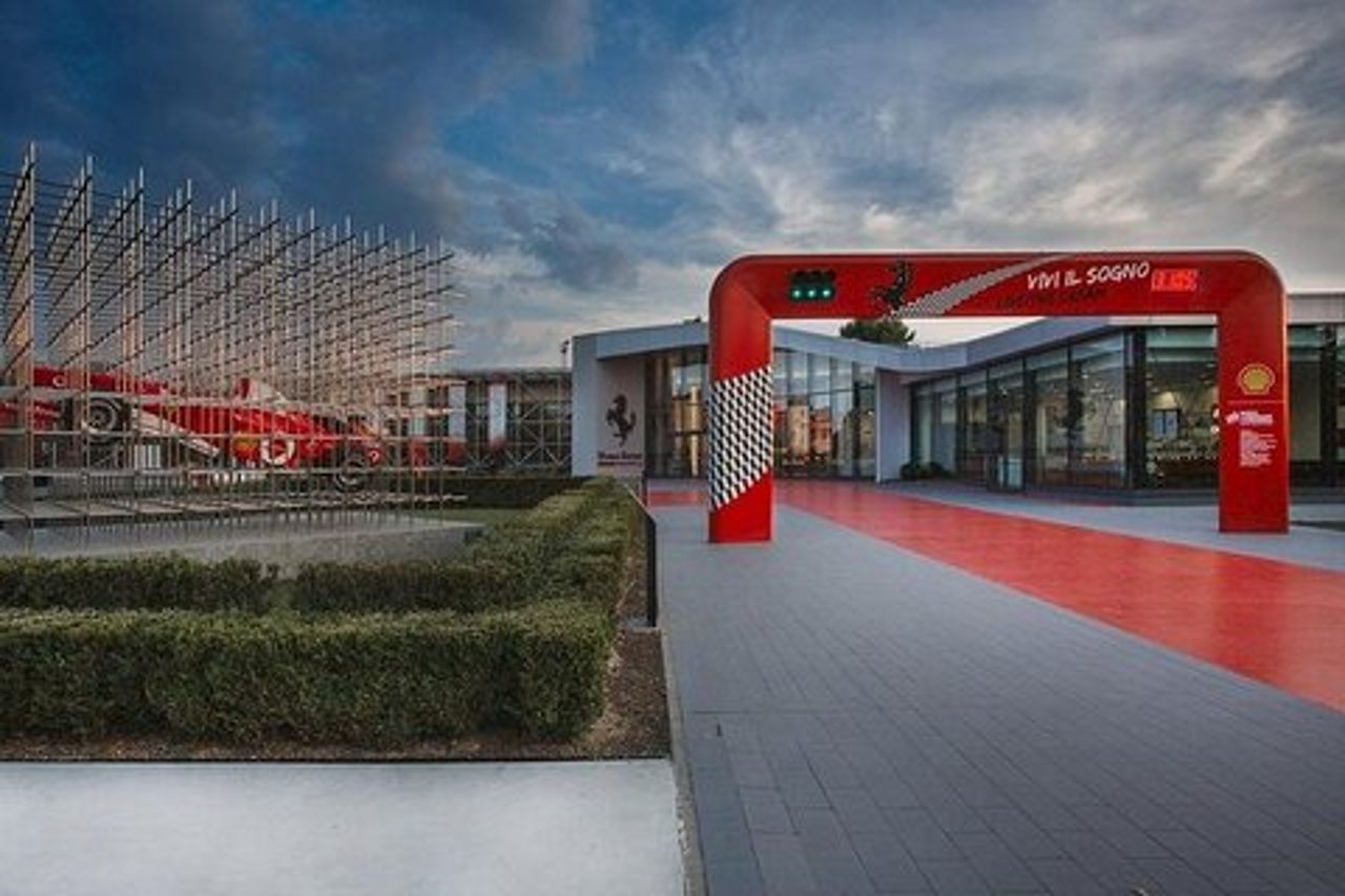 Tour privato del Museo Ferrari a Modena e Maranello da Roma
