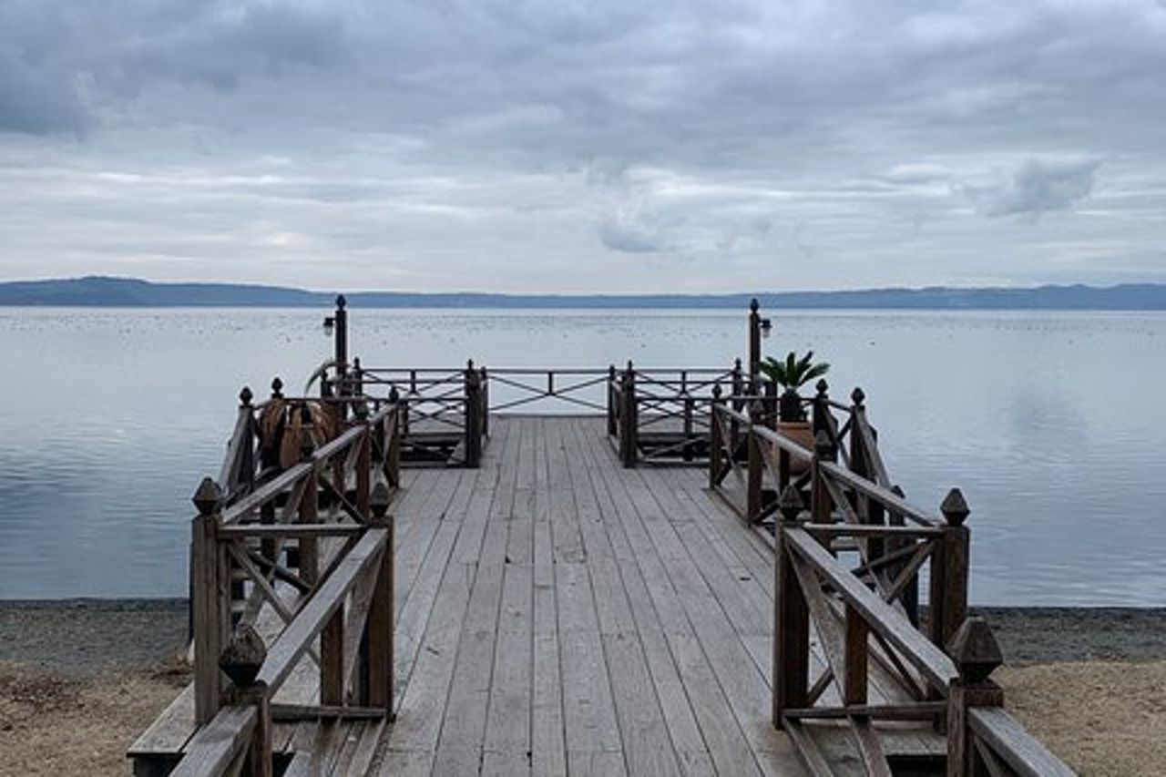 Lago di Bracciano Tour di un'intera giornata da Roma
