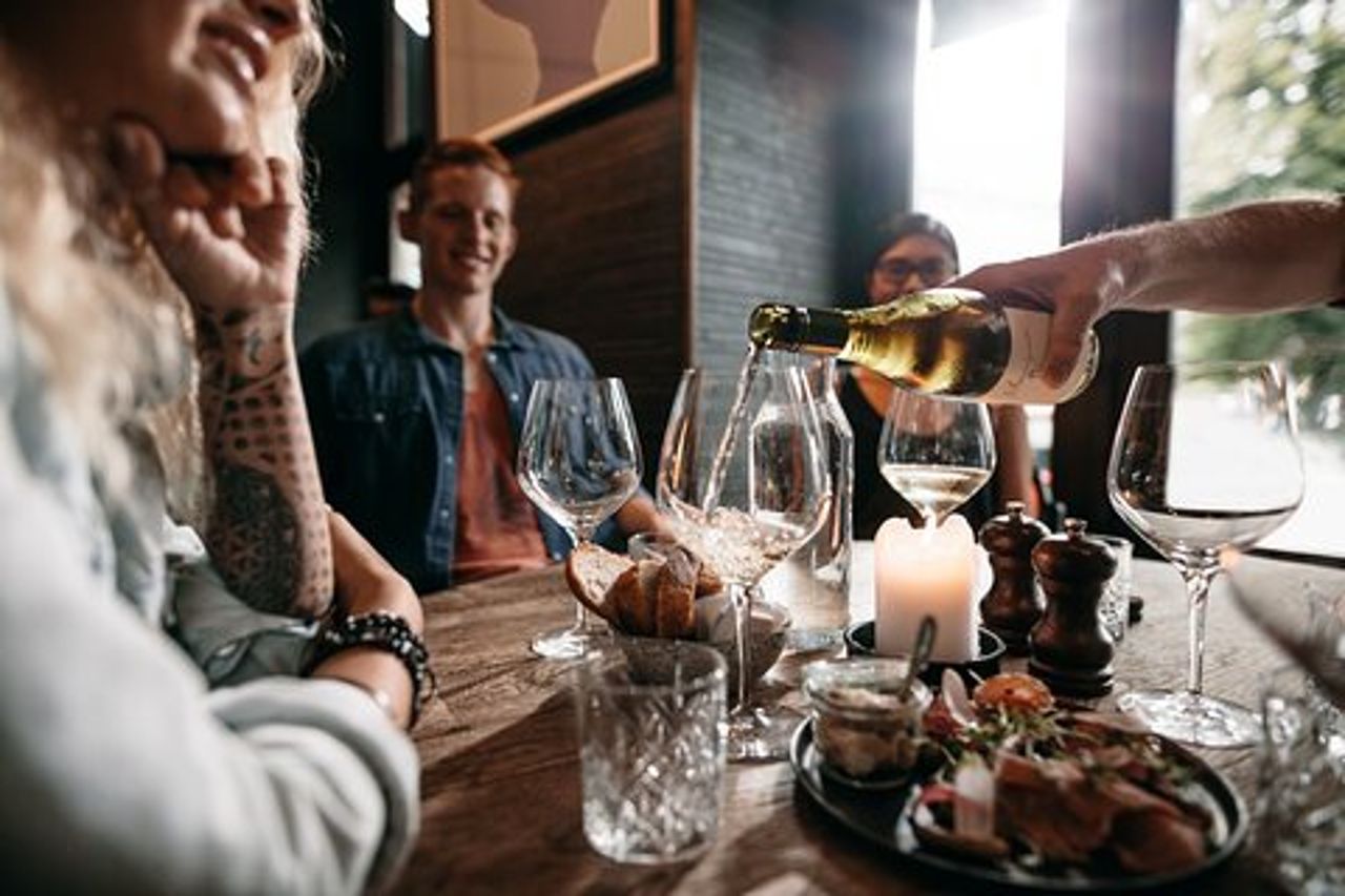 Tour delle cantine dell'Etna, pranzo tipico e degustazione vini