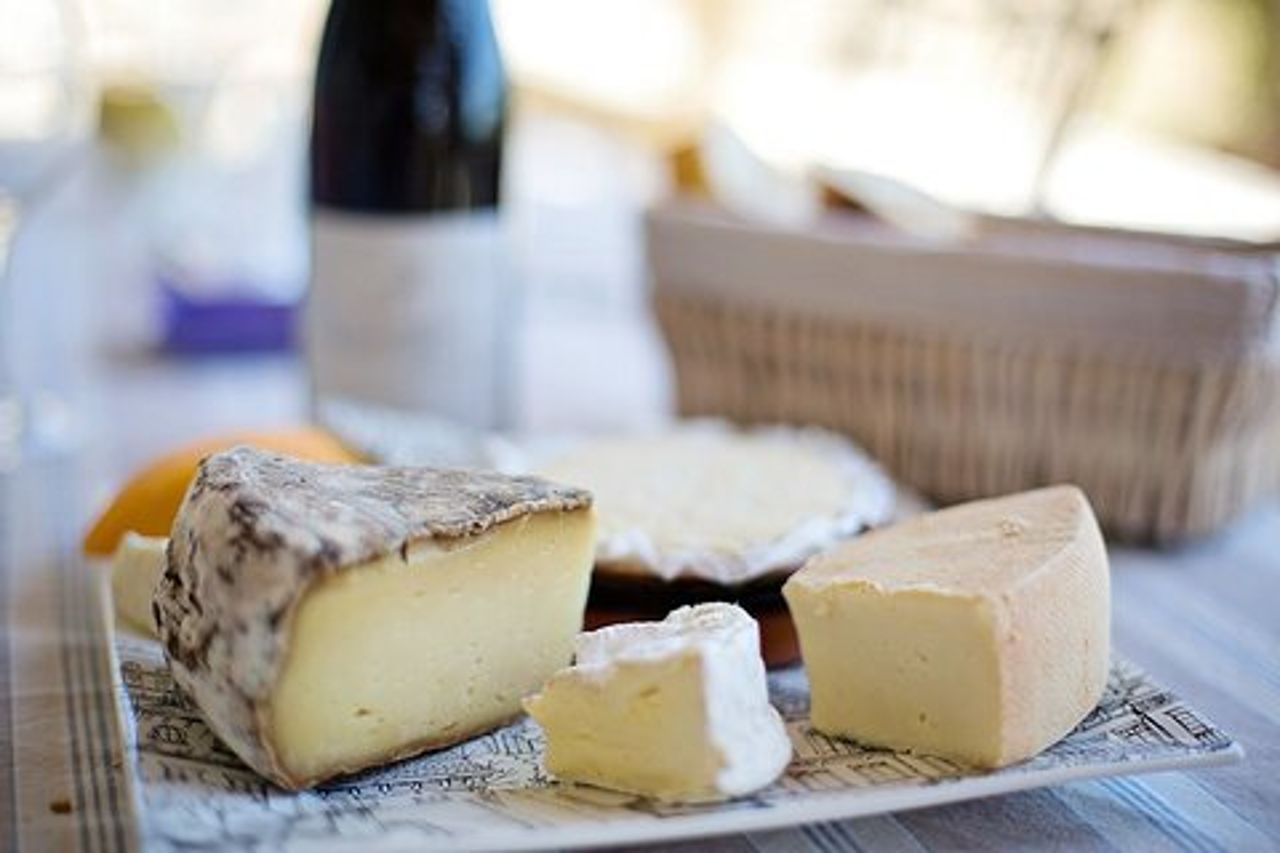 Tour gastronomico del quartiere latino di Parigi – pasto francese completo di Do Eat Better