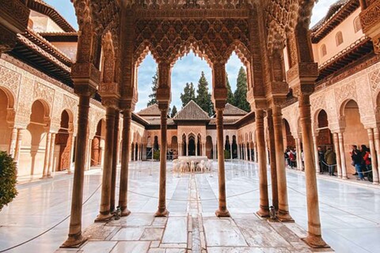 Escursione privata all'Alhambra di Granada da Malaga