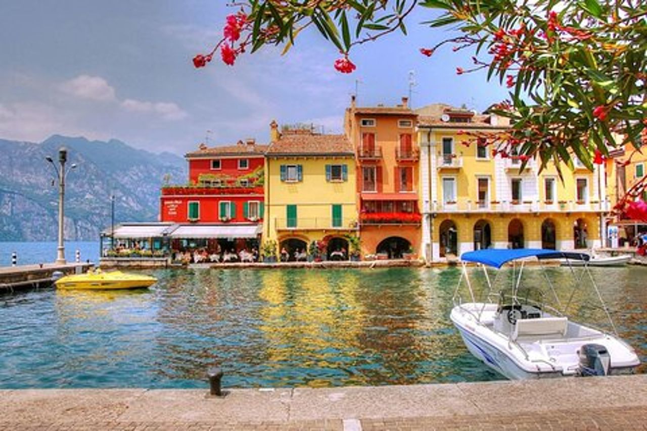L'originale Tour del Lago di Garda con Gita in Barca dagli Hotel del Sud
