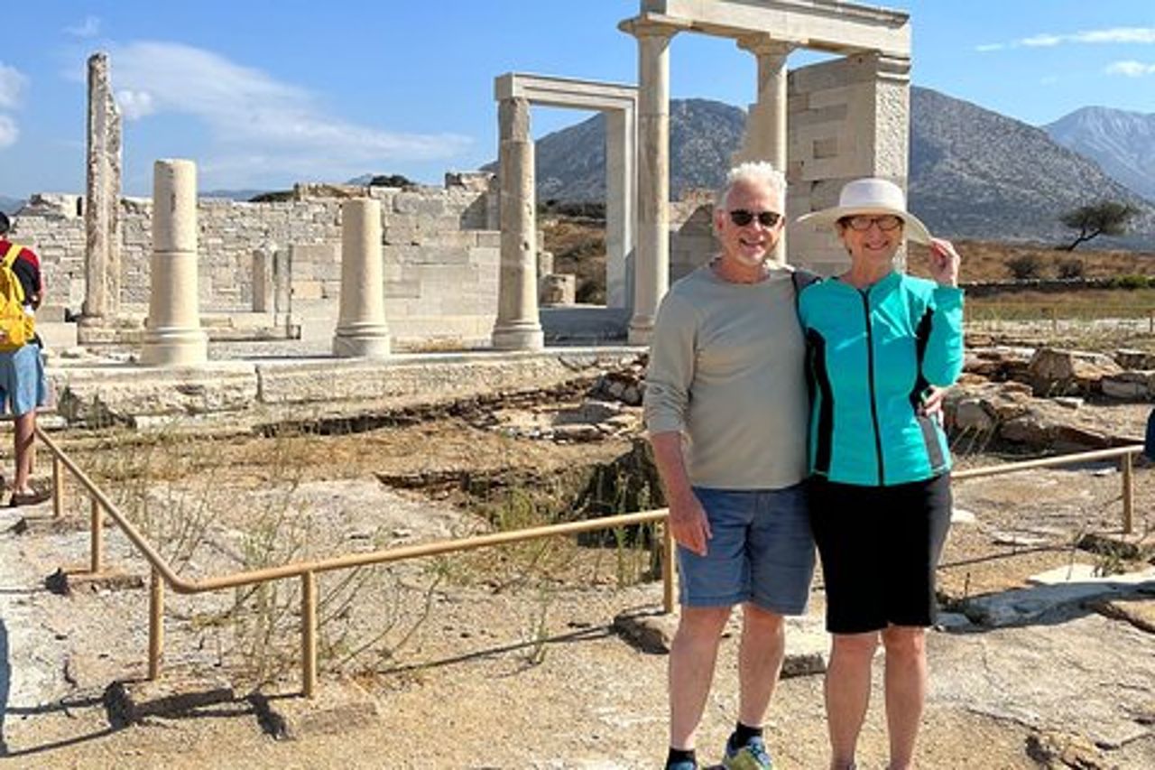 Naxos indimenticabile in 6 ore : Borghi, Degustazioni & Pranzo