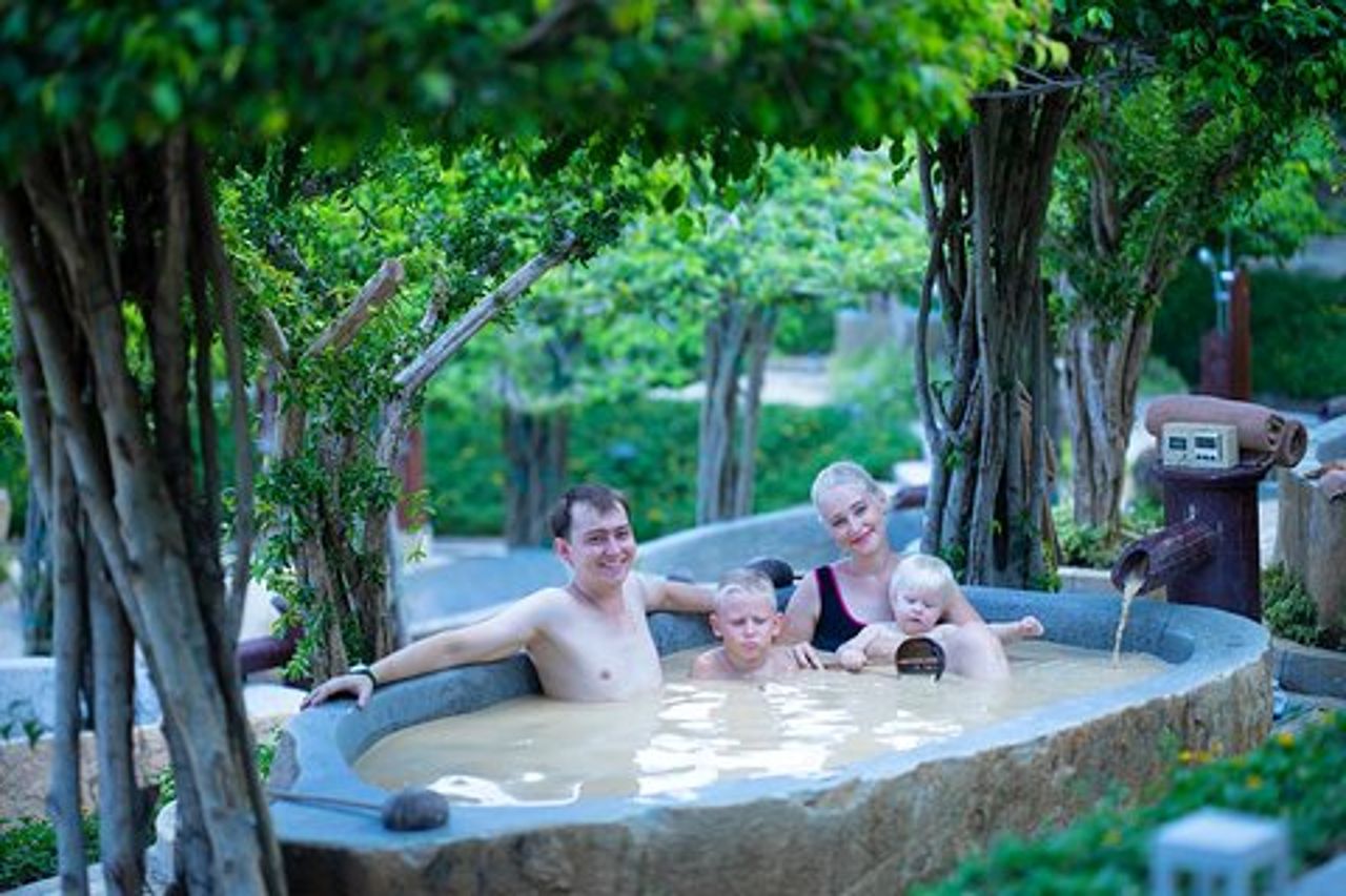 Nha Trang hopping tour Snorkeling Pranzo al barbecue Hon Tam Hot Springs