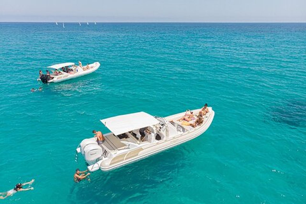 Tour in barca di un'intera giornata da San Vito Lo Capo a Castellammare del Golfo