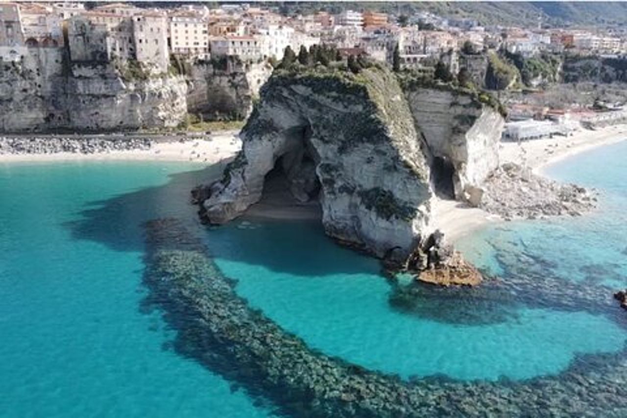 Tour in Barca lungo la Costa degli Dei con Snorkeling