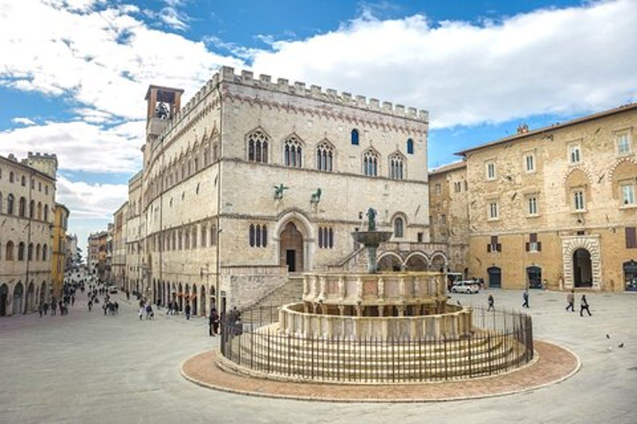 Tour privato del Lago Trasimeno, Perugia e villaggi umbri da Roma
