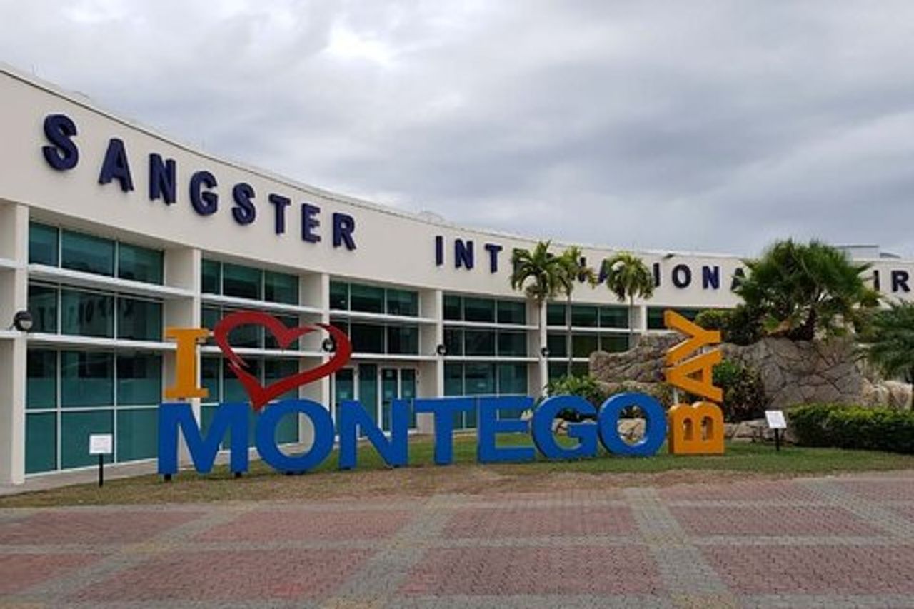 Trasferimento privato dall'aeroporto di Montego Bay agli hotel di Montego Bay