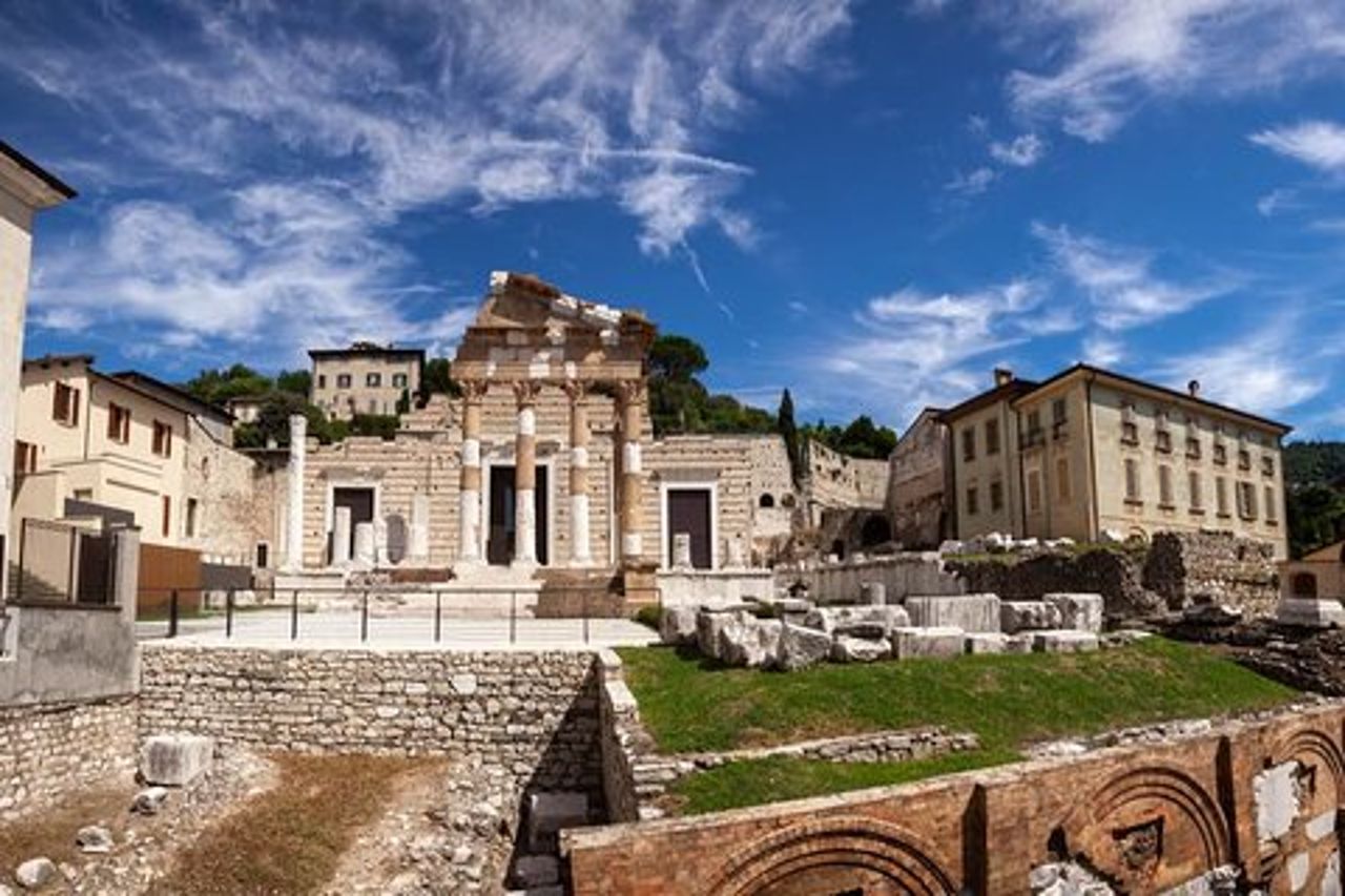Tour a piedi di Brescia con audioguida fatta con un bresciano
