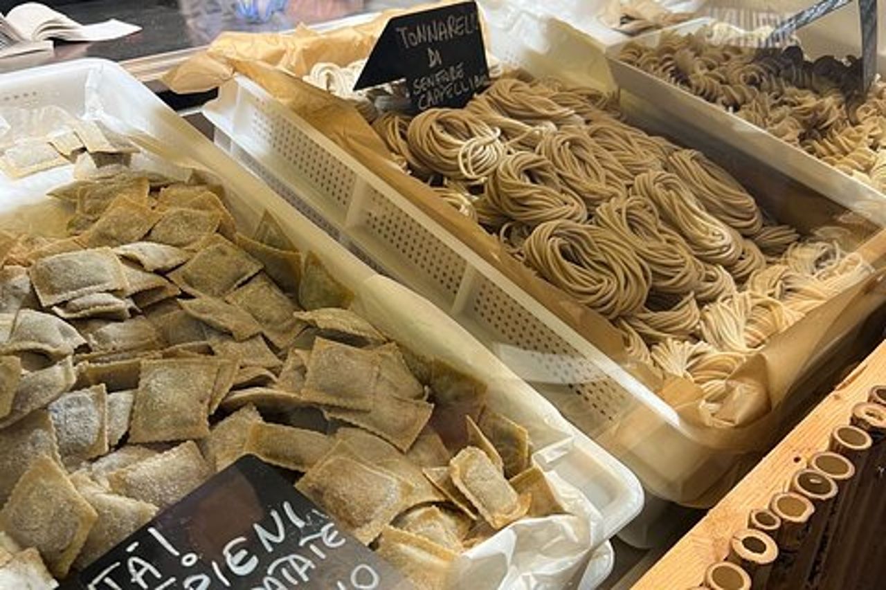 Roma E-Bike Tour : Ultimo Street Food e Festa del Mercato