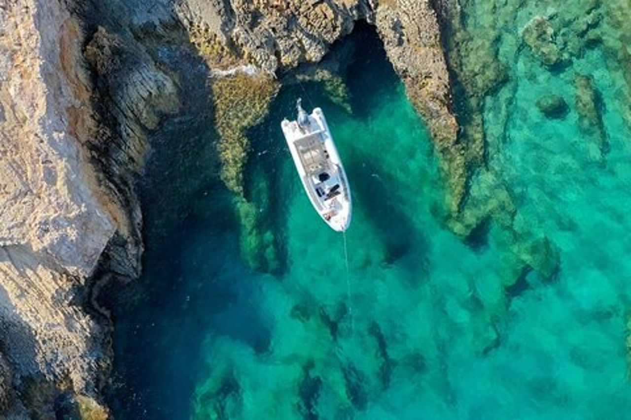 Tour in barca in RIB della Laguna Blu a Paros